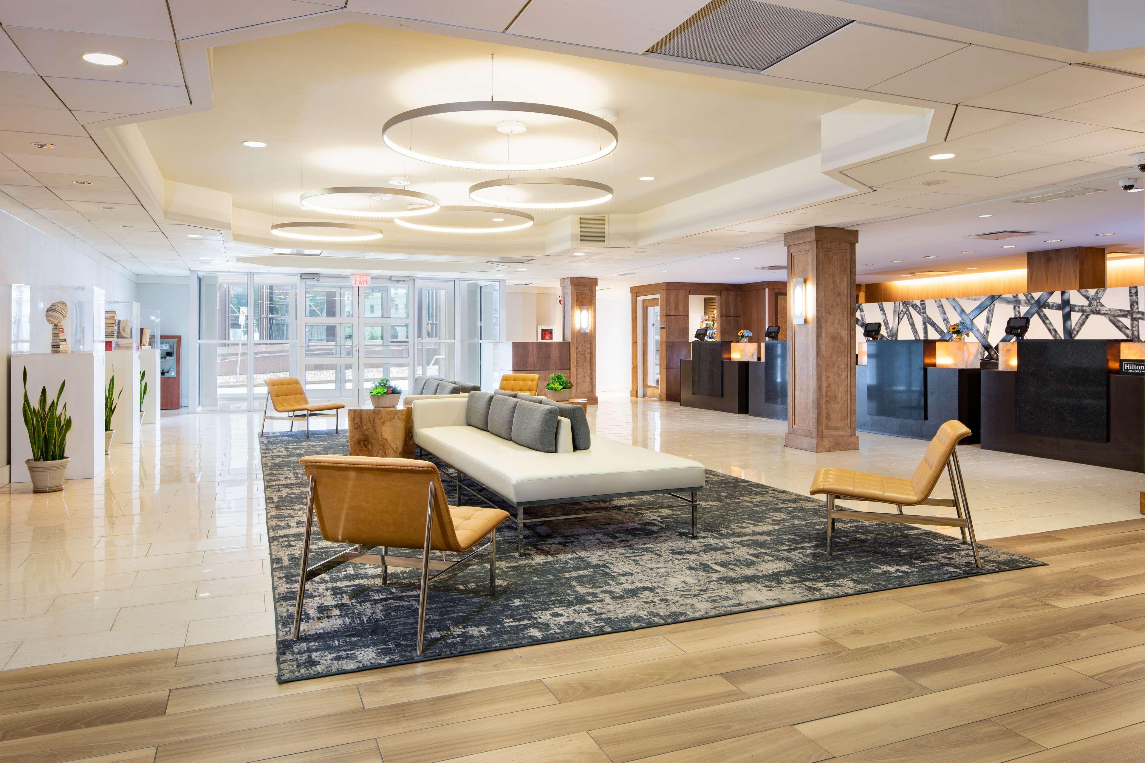 Doubletree By Hilton Hotel & Suites Pittsburgh Downtown Ngoại thất bức ảnh
