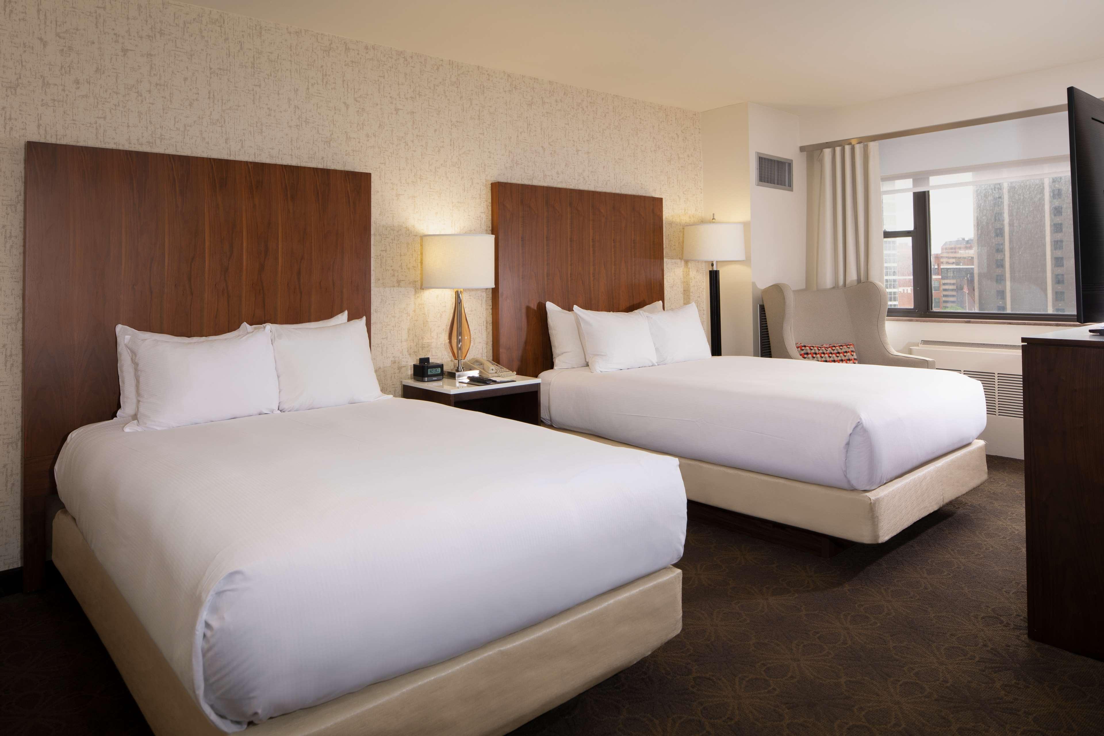 Doubletree By Hilton Hotel & Suites Pittsburgh Downtown Ngoại thất bức ảnh