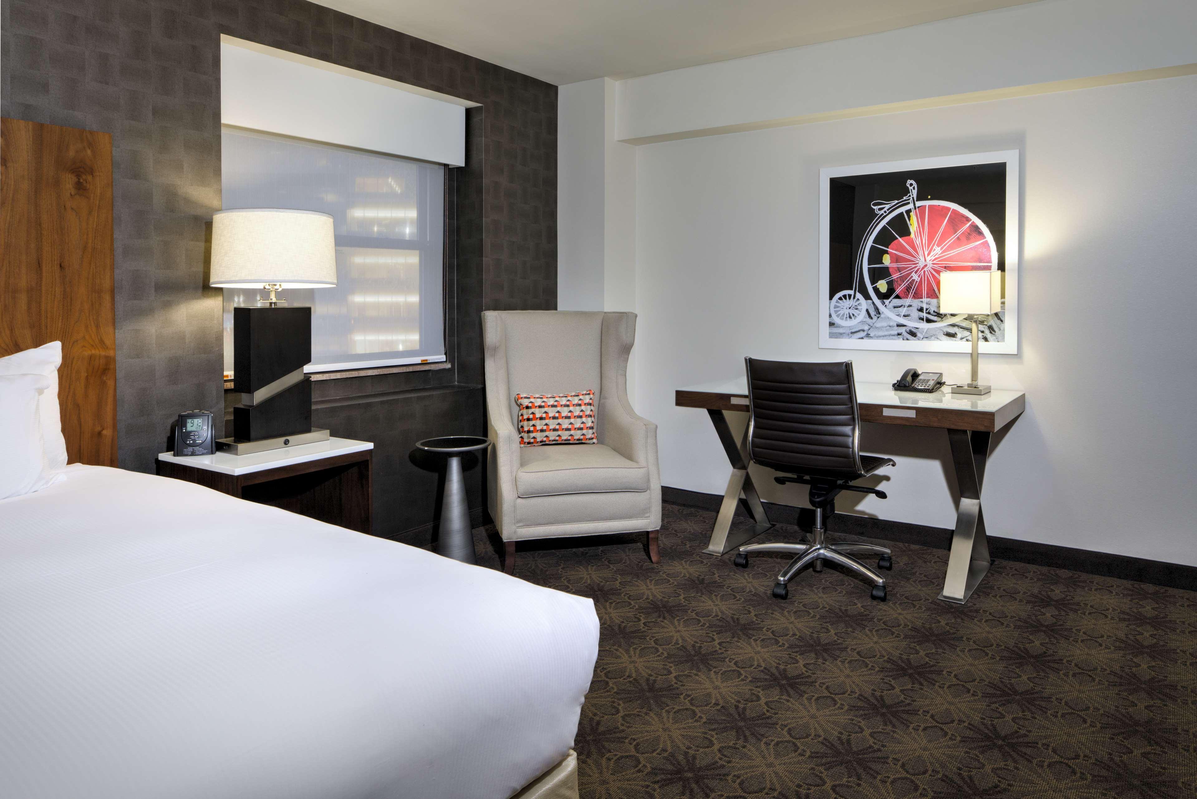 Doubletree By Hilton Hotel & Suites Pittsburgh Downtown Ngoại thất bức ảnh