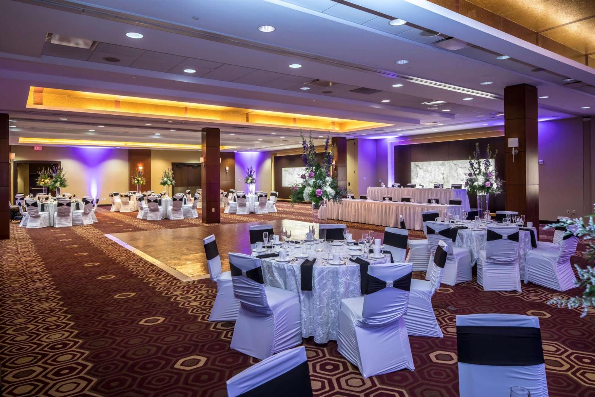 Doubletree By Hilton Hotel & Suites Pittsburgh Downtown Ngoại thất bức ảnh