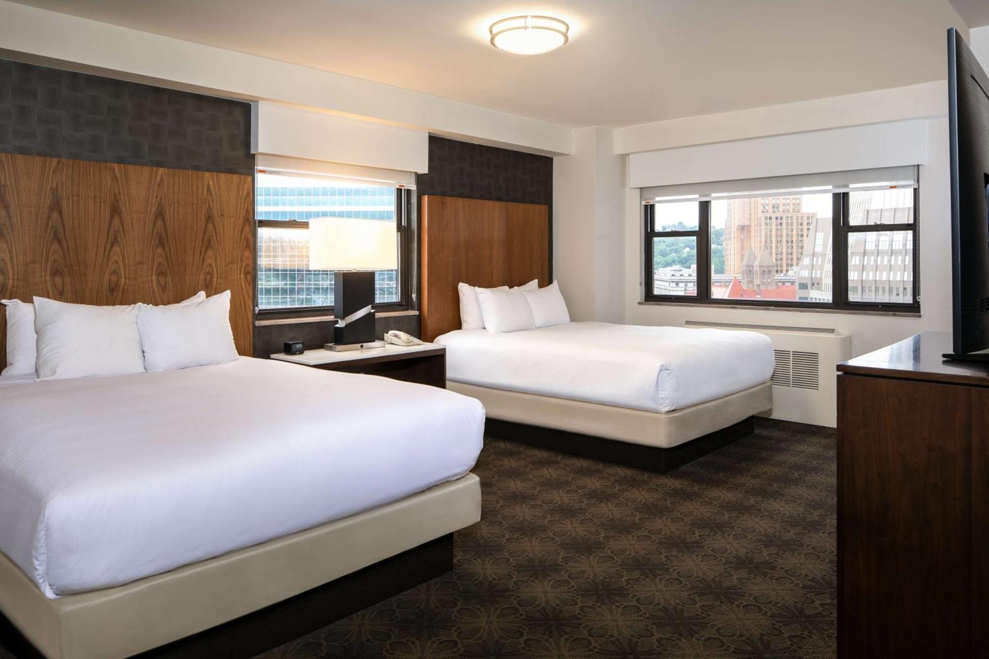 Doubletree By Hilton Hotel & Suites Pittsburgh Downtown Ngoại thất bức ảnh