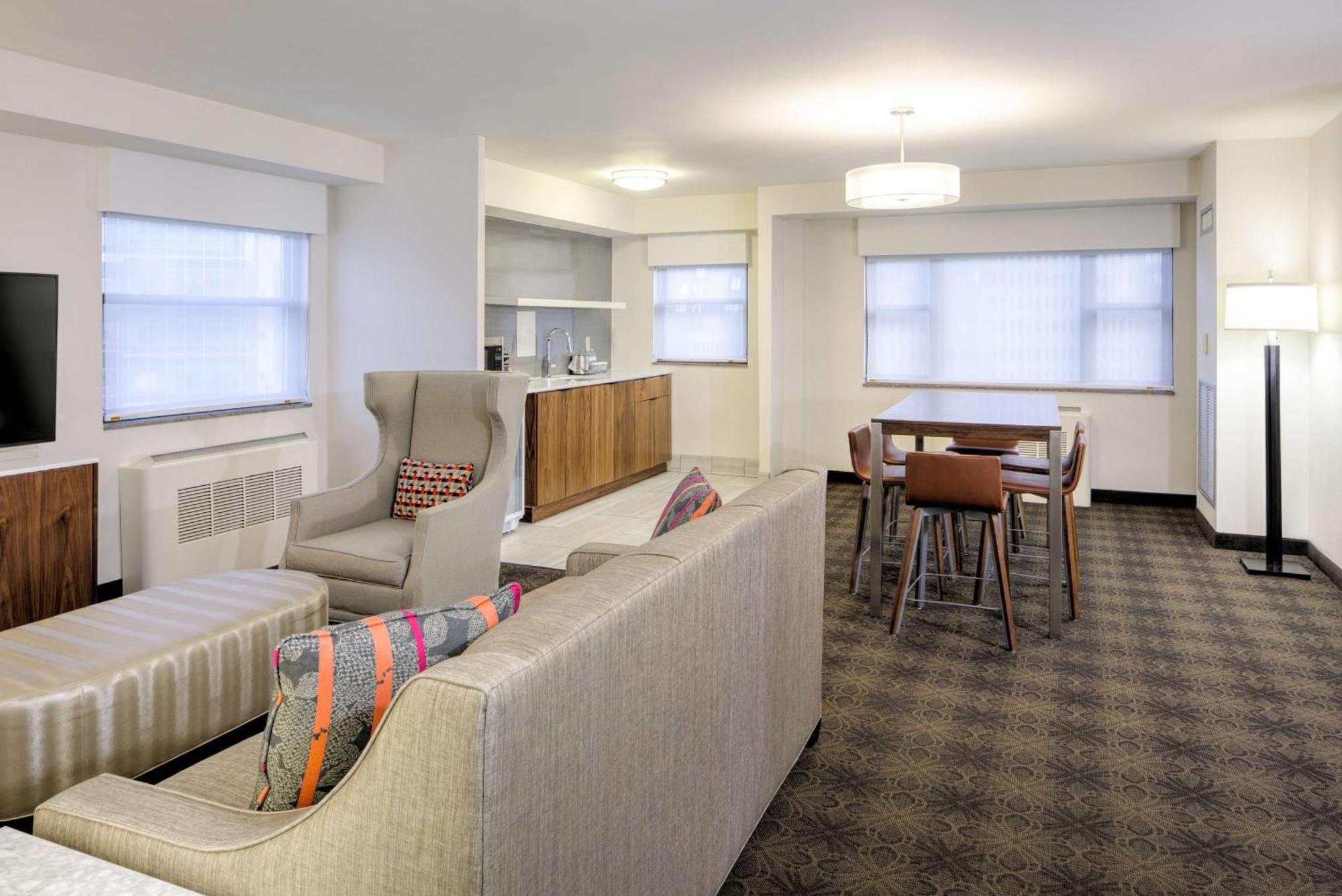 Doubletree By Hilton Hotel & Suites Pittsburgh Downtown Ngoại thất bức ảnh